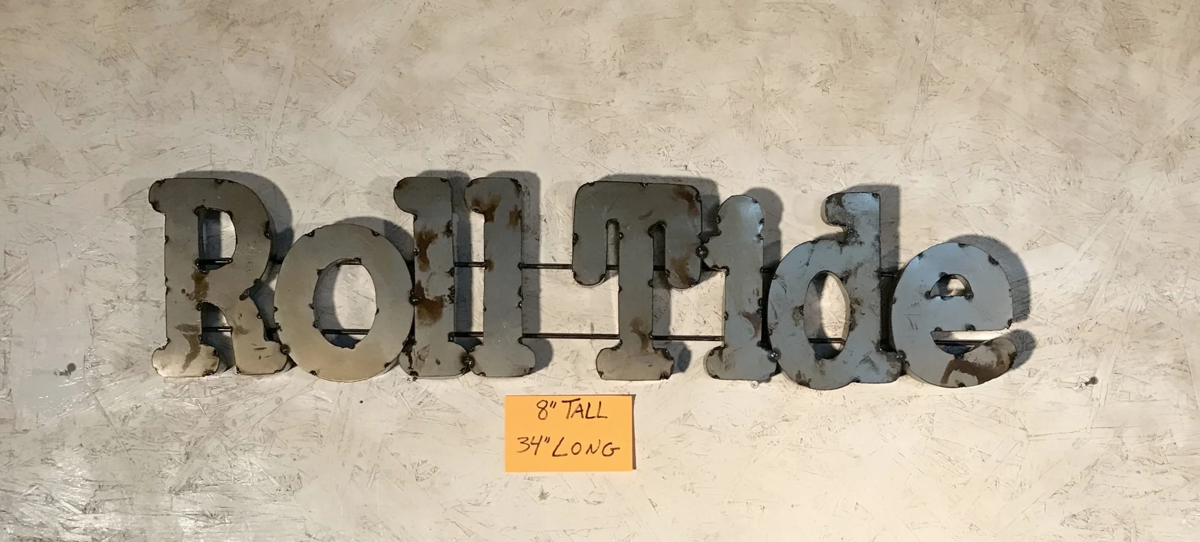 Jamie's phone WEBSITE 3416.JPG