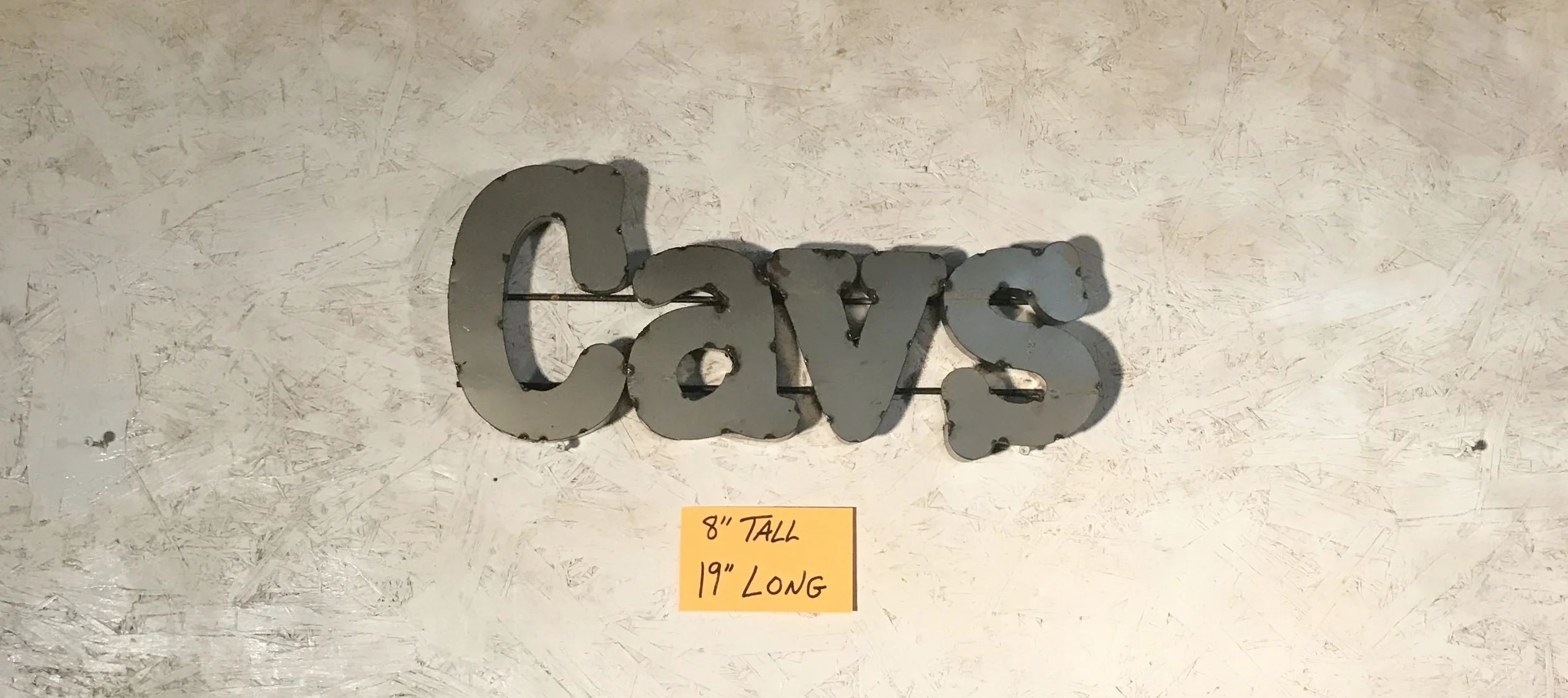 Jamie's phone WEBSITE 3433.JPG