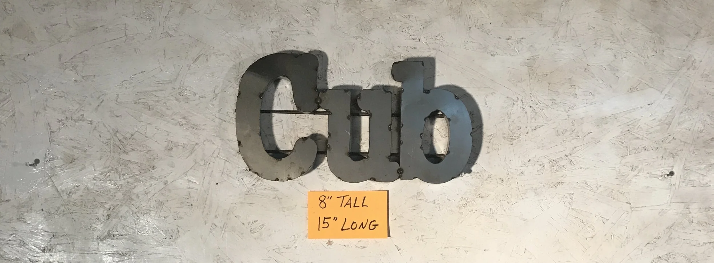 Jamie's phone WEBSITE 3421.JPG