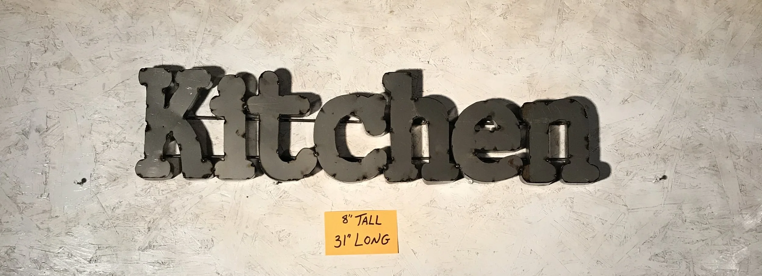 Jamie's phone WEBSITE 3515.JPG