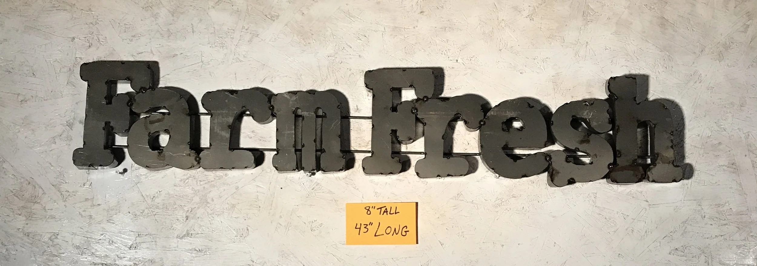 Jamie's phone WEBSITE 3518.JPG