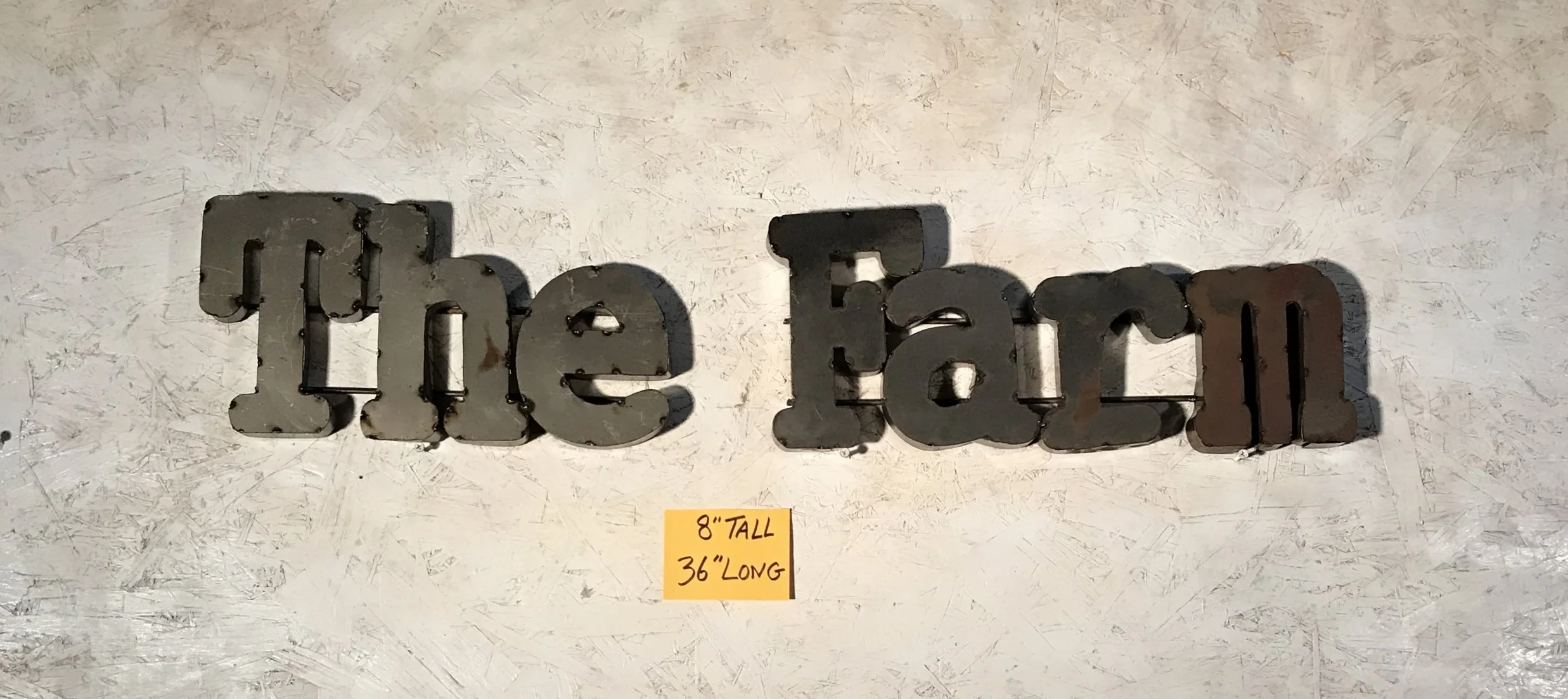 Jamie's phone WEBSITE 3524.JPG