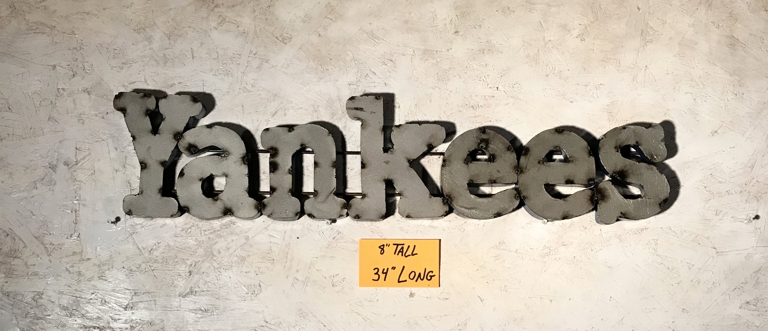 Jamie's phone WEBSITE 3526.JPG