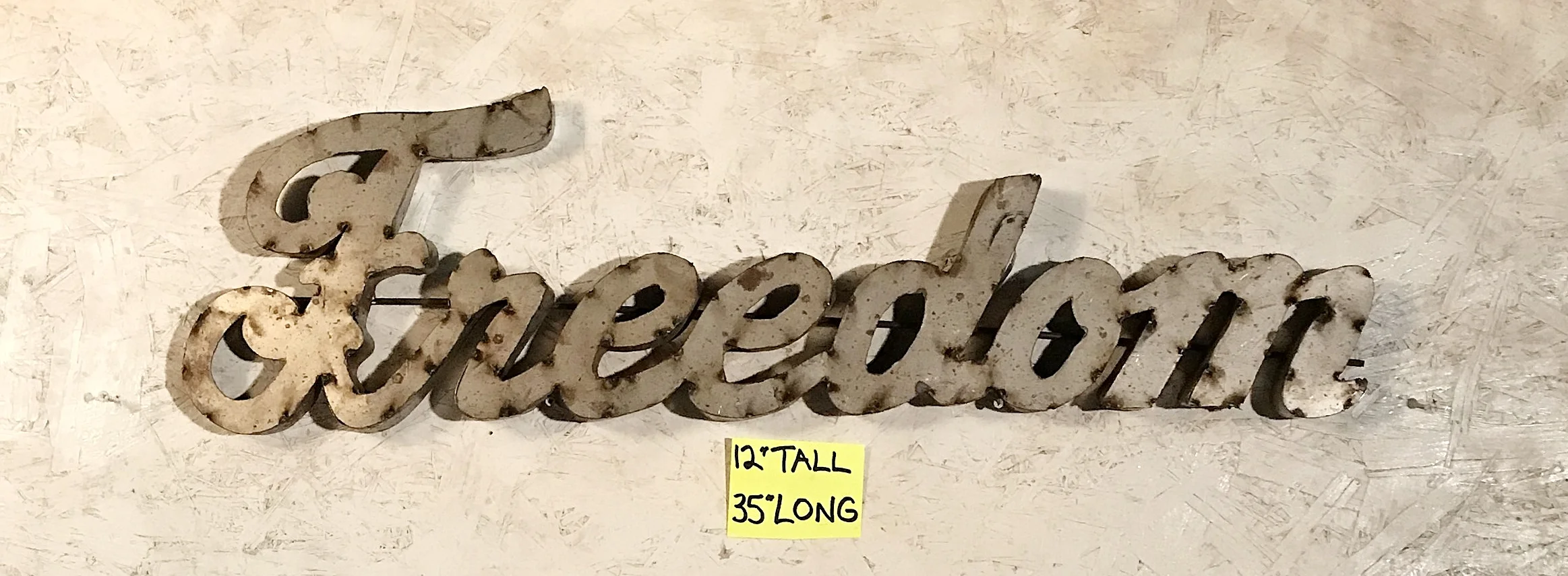 Jamie's phone WEBSITE 3570.JPG