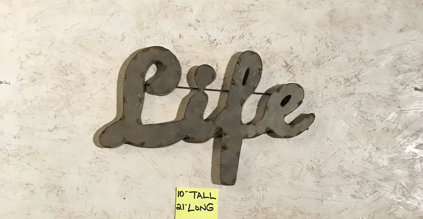 Jamie's phone WEBSITE 3597.JPG