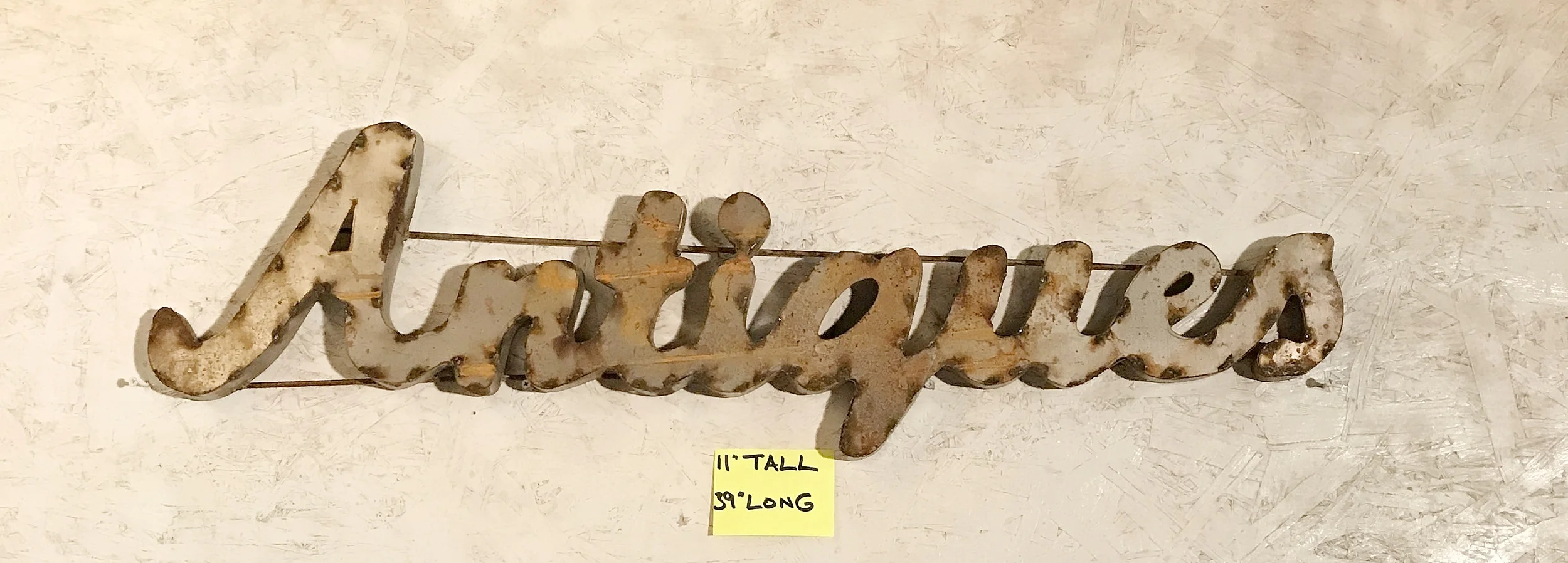 Jamie's phone WEBSITE 3604.JPG