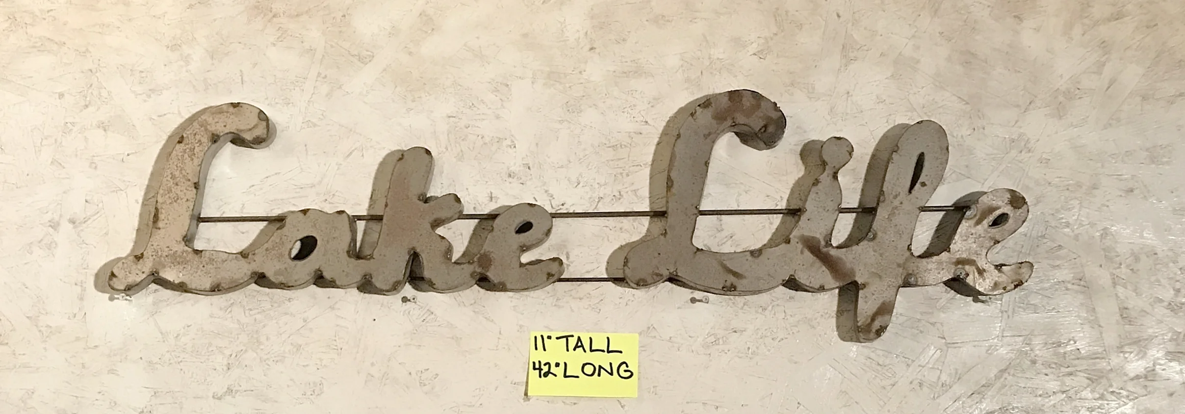 Jamie's phone WEBSITE 3609.JPG