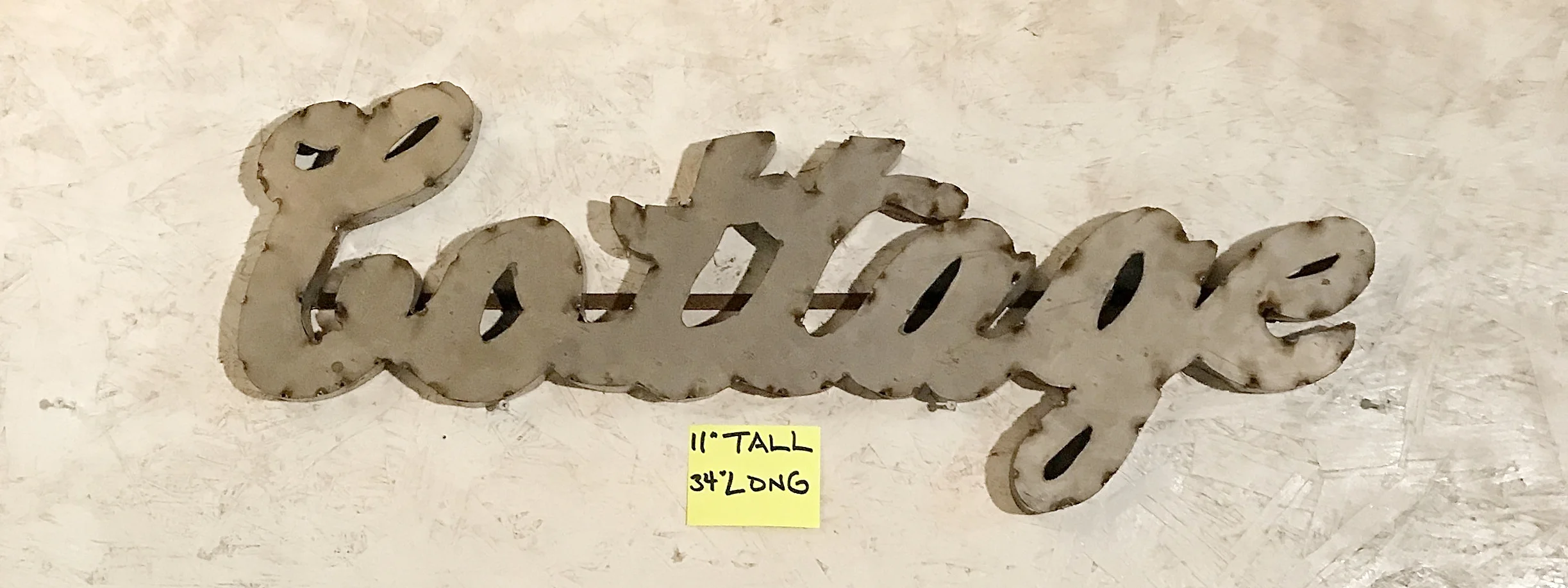 Jamie's phone WEBSITE 3626.JPG