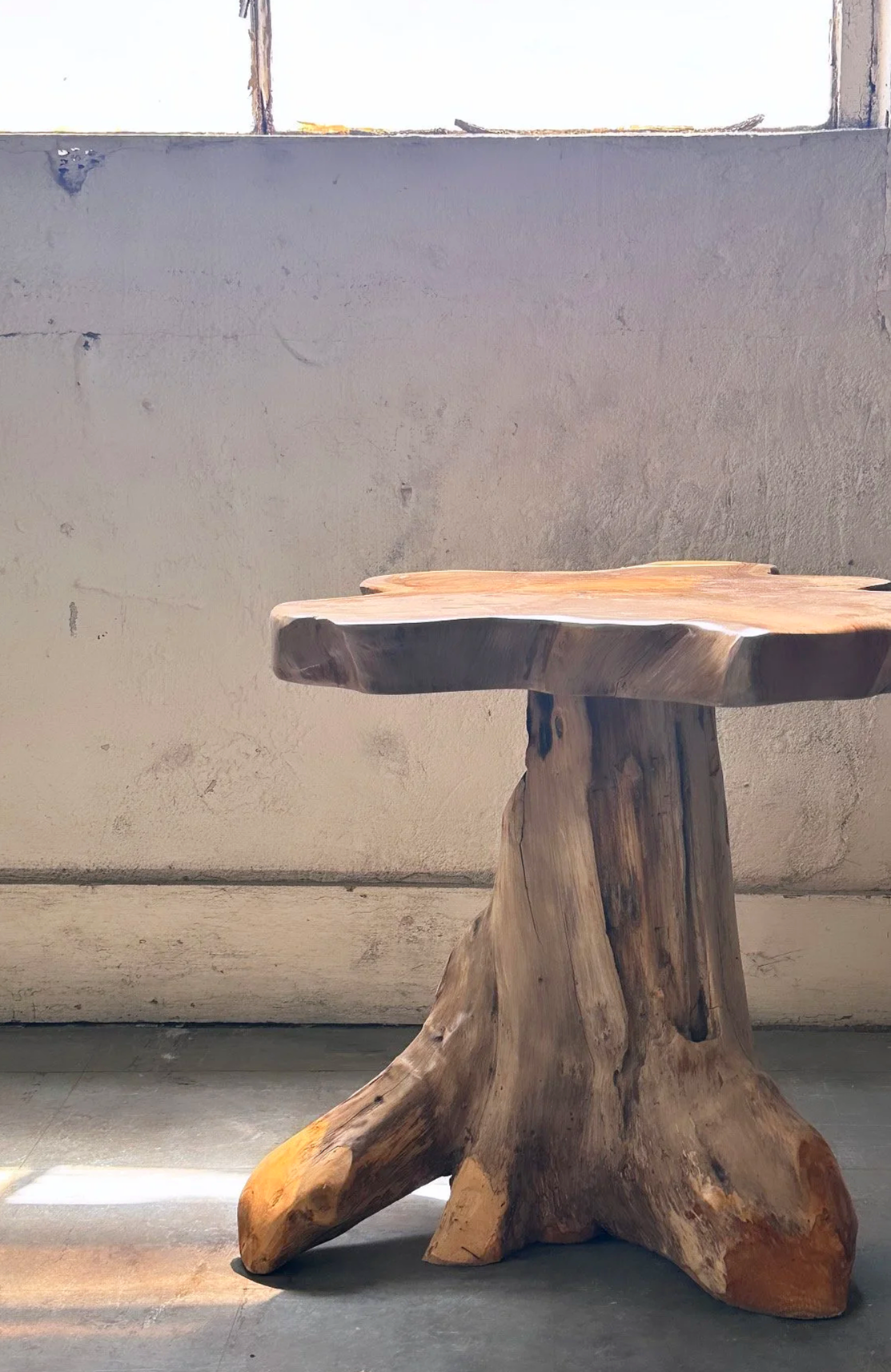 teak_sidetable_lite.JPG