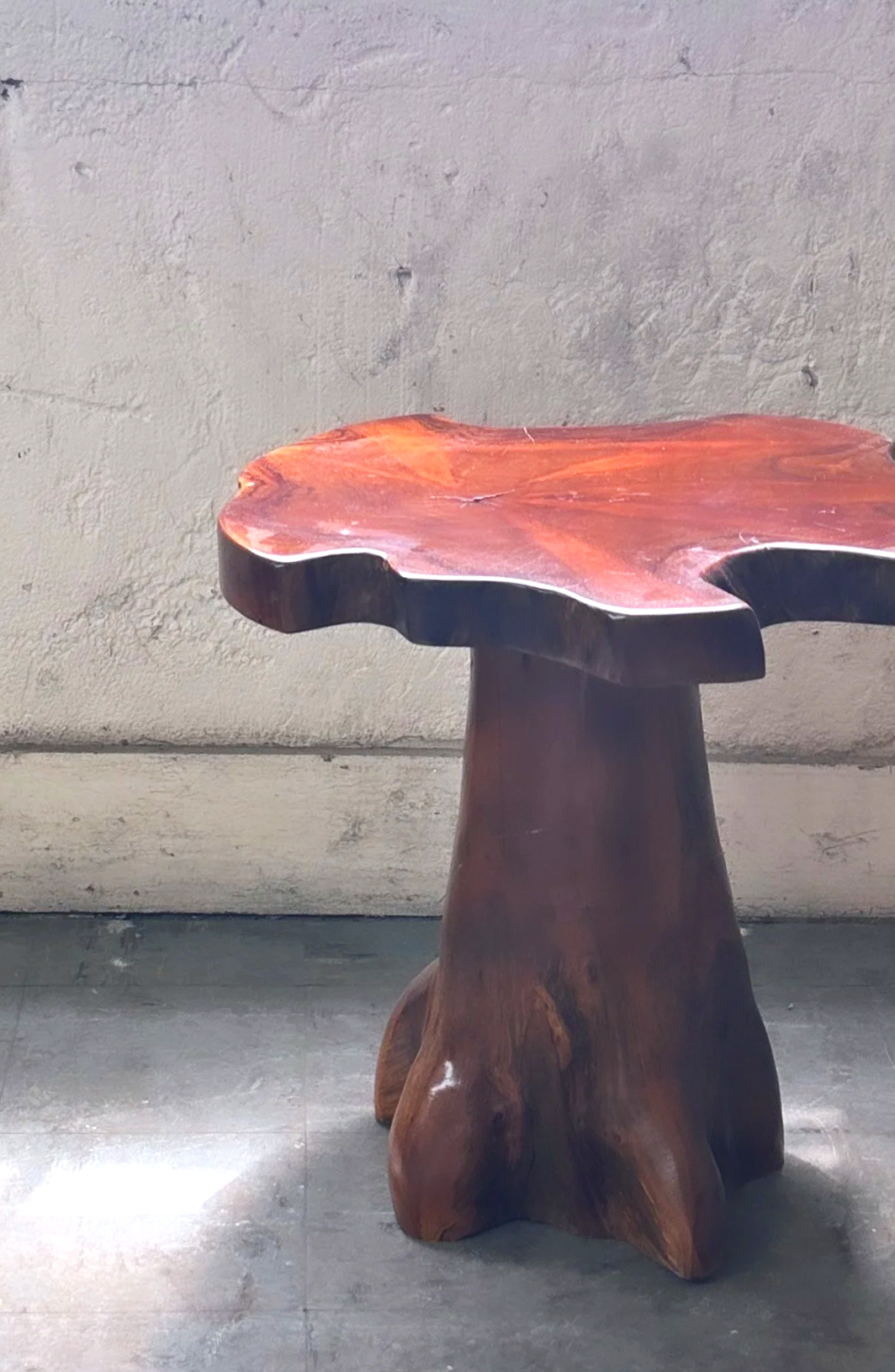 teak_sidetable_dark2.JPG