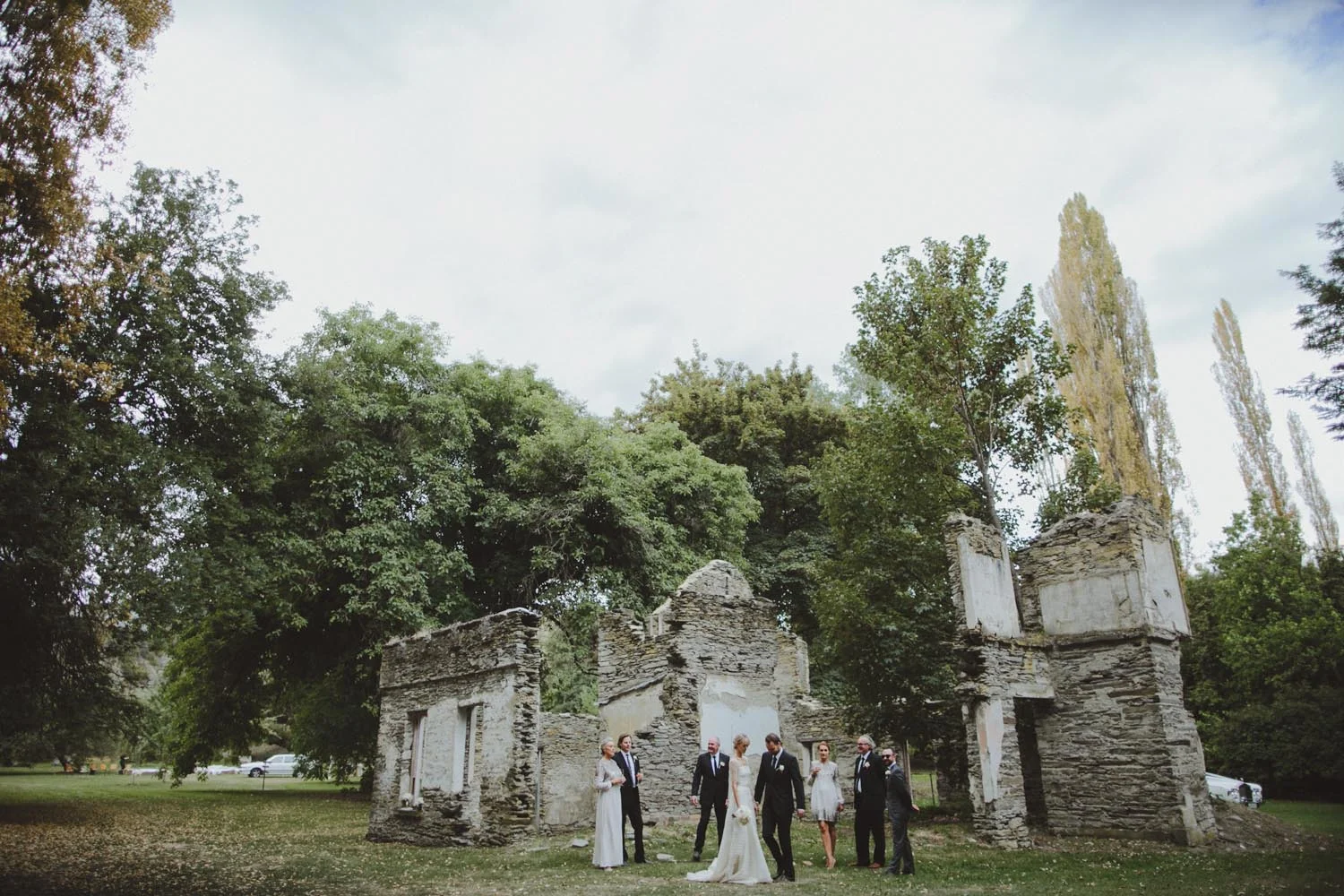 justin_aaron_queenstown_thelby_domain_new_zealand_wedding_sally_lachlan-83.jpg