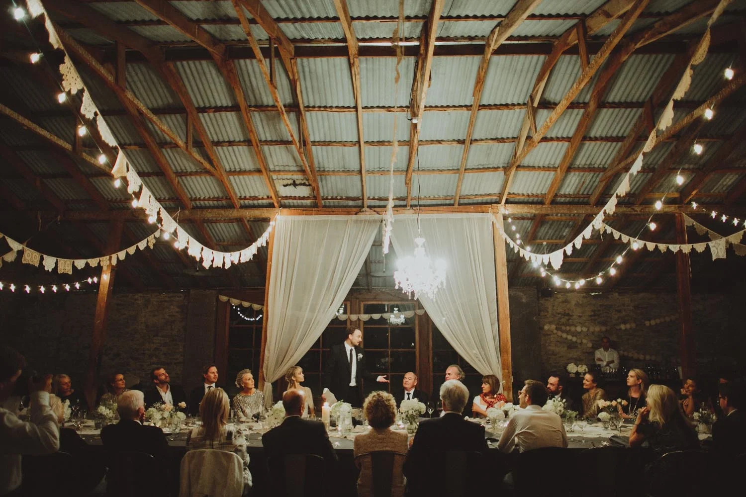 justin_aaron_queenstown_thelby_domain_new_zealand_wedding_sally_lachlan-164.jpg