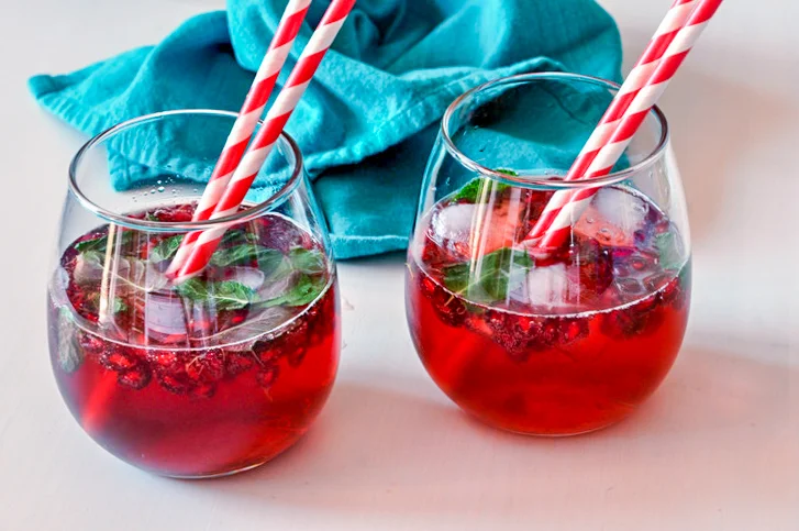 pomegranate shirley temple recipe (2 of 3).jpg