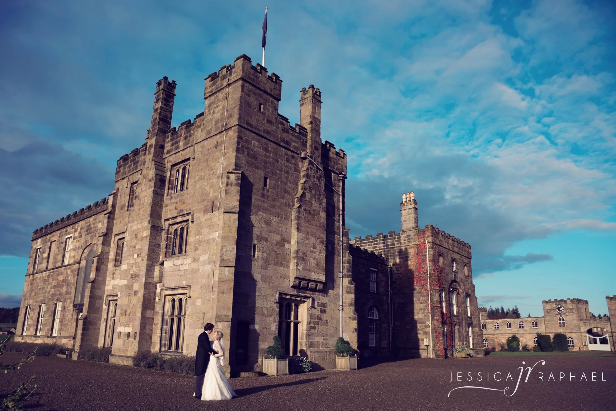 ripley-castle-weddings-north-yorkshire-wedding-photographer-jessica-raphael-photography-wedding-photographer