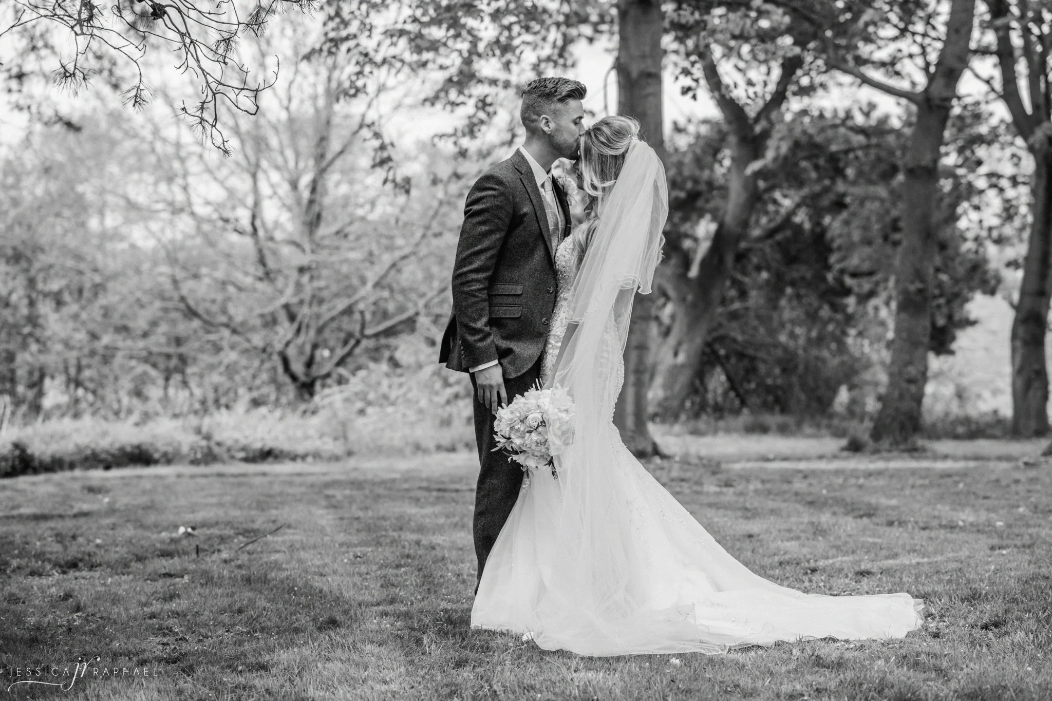 jessica-raphael-photography-alrewas-hayes-weddings-luxury-wedding-photographer