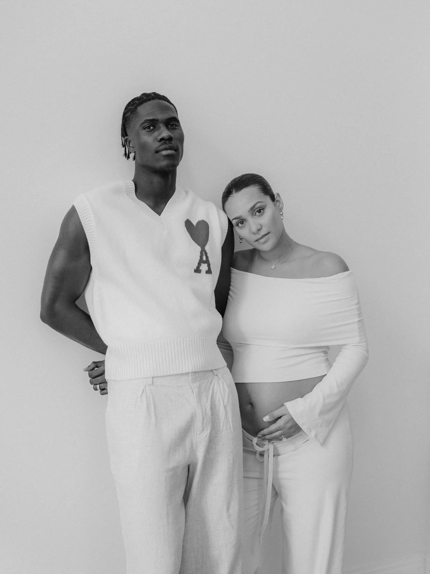 Congratulations to the most beautiful couple, inside &amp; out, on becoming parents. Thank you for asking me to capture something so special &amp; in my FAVOURITE way.

😮&zwj;💨🖤