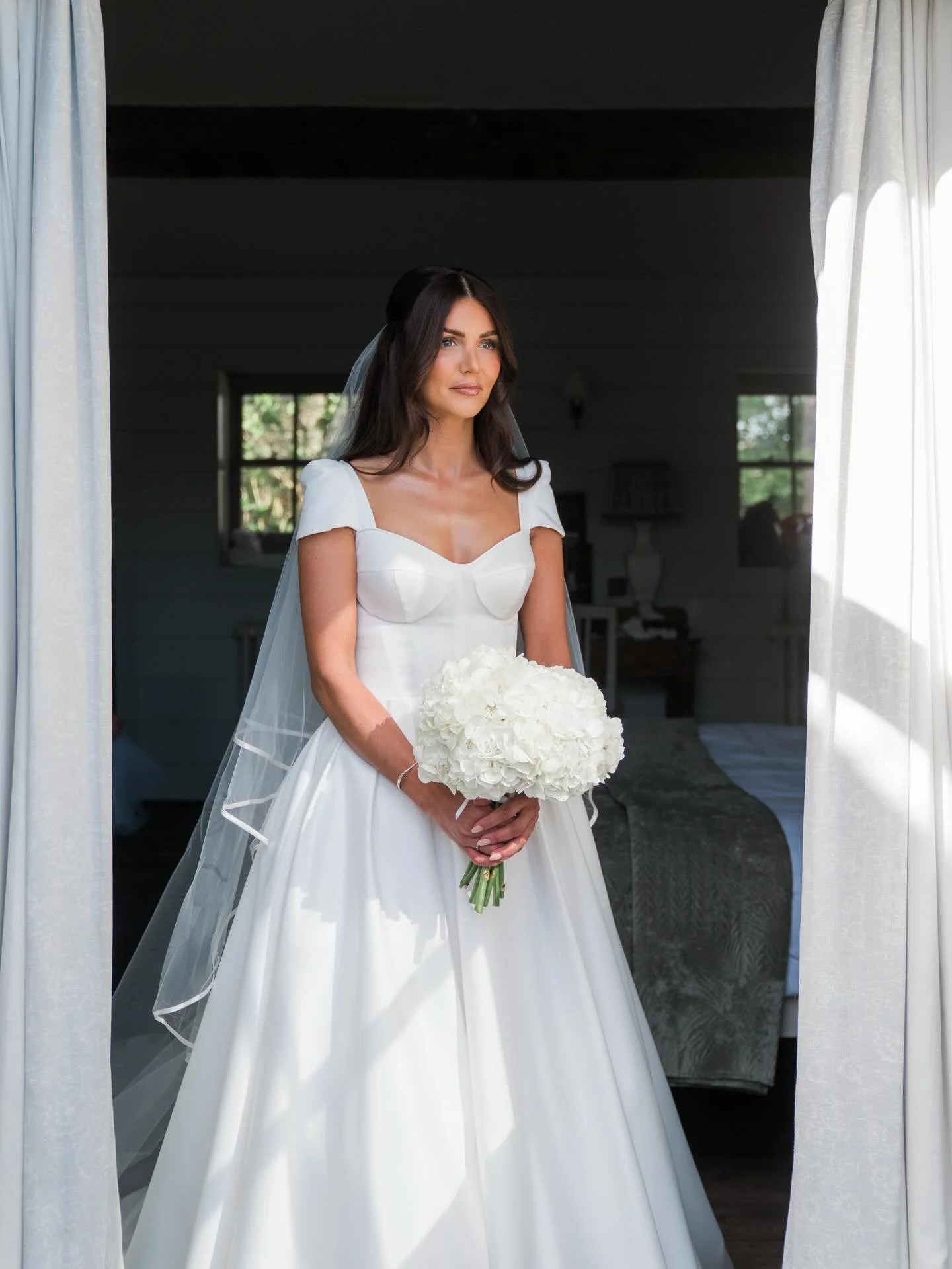 A post just for Beth. 

Simply stunning. &amp; the most zen Bride. 

Thank you for picking me 🥹🤍

@glowbycaitlin // @millanova // @knutsford_wedding_gallery // @reformation