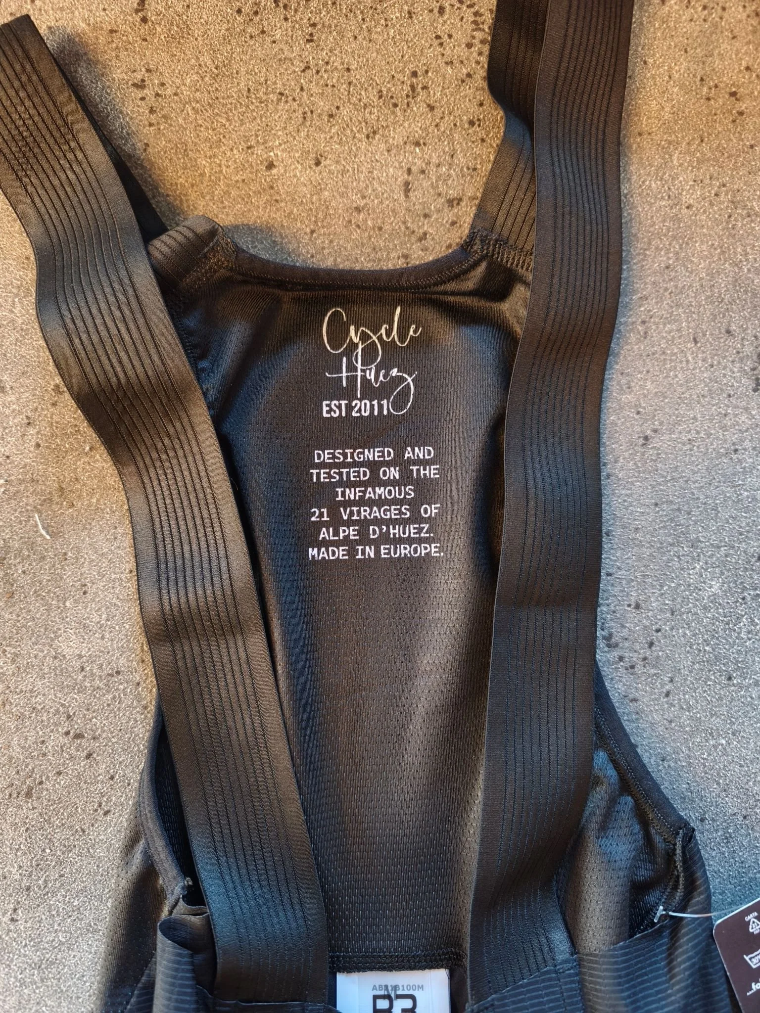 MENS PRO BIB BLACK 2026 ALPE D'HUEZ.jpg