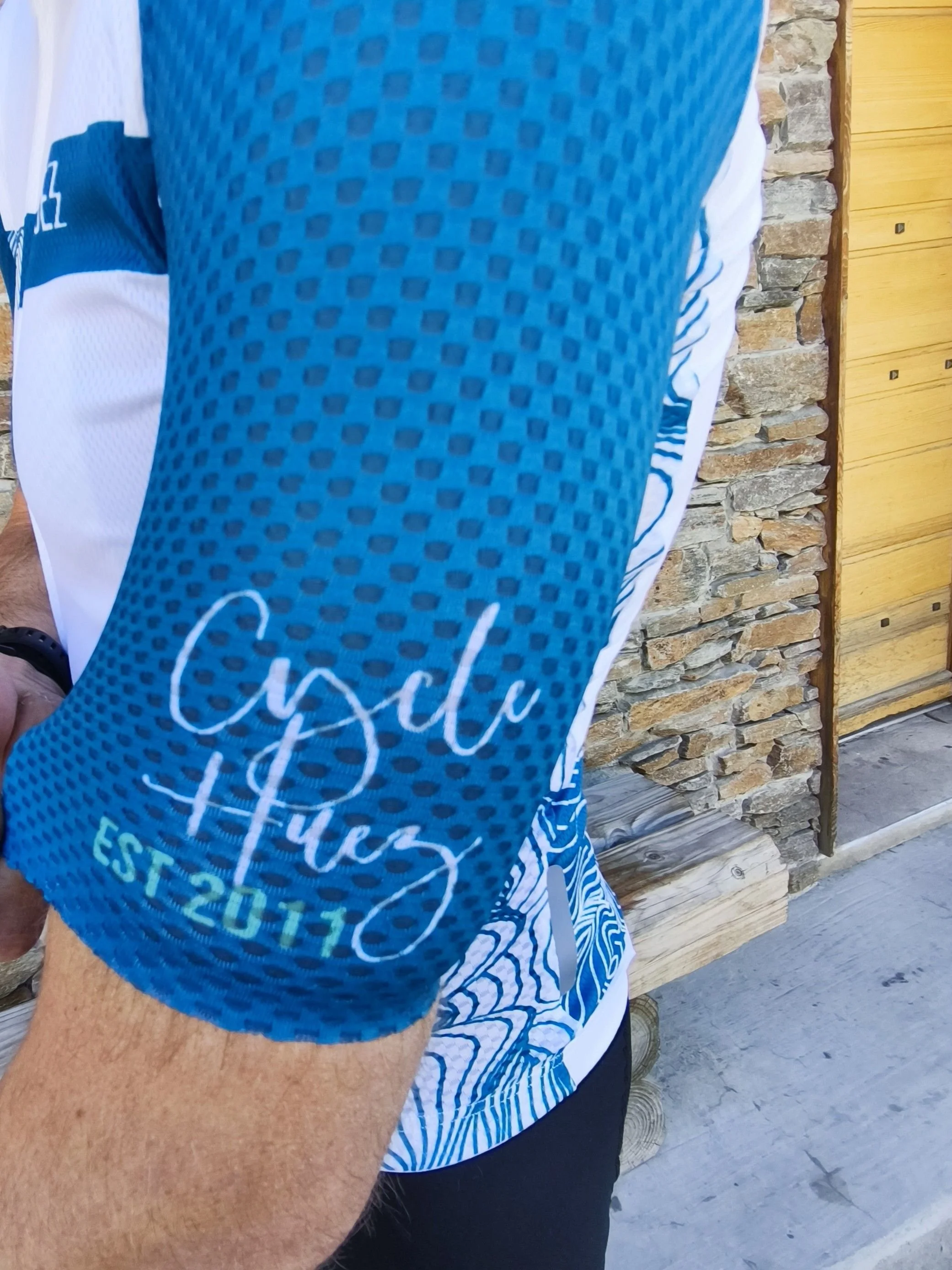 2026 CONTOUR ALPE D'HUEZ JERSEY 2.jpg