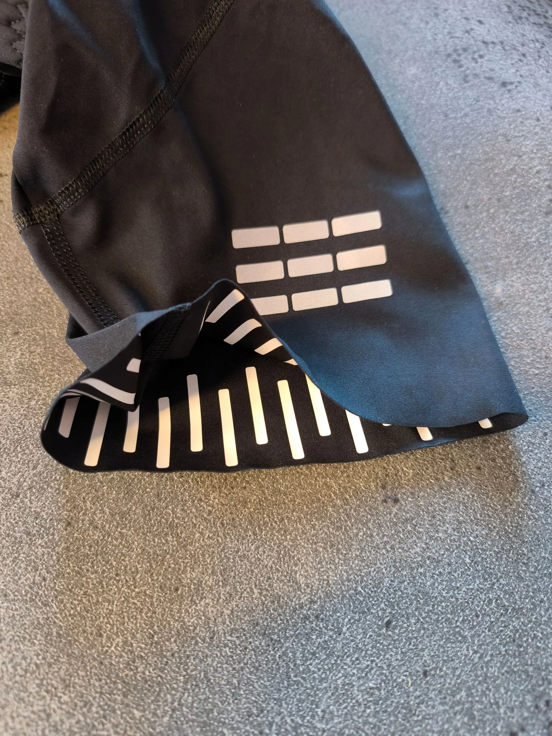 MENS PRO BIB BLACK 2026 ALPE D'HUEZ 2.jpg