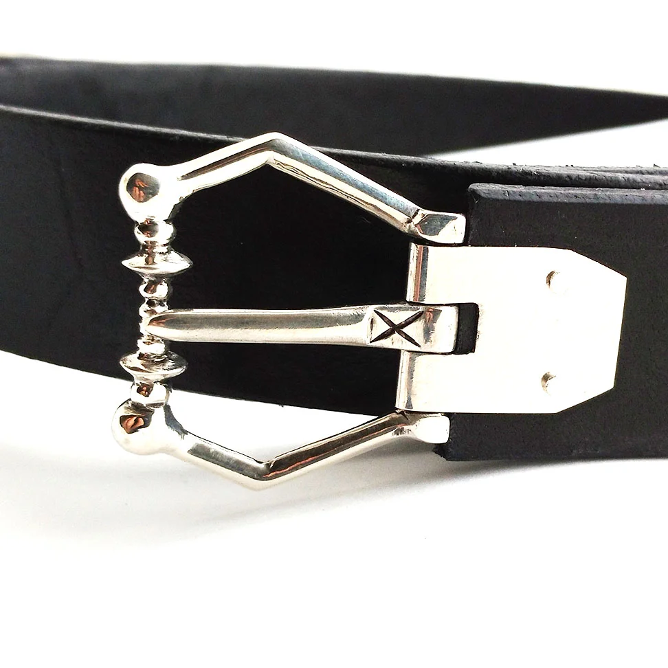 dragon buckle.jpg