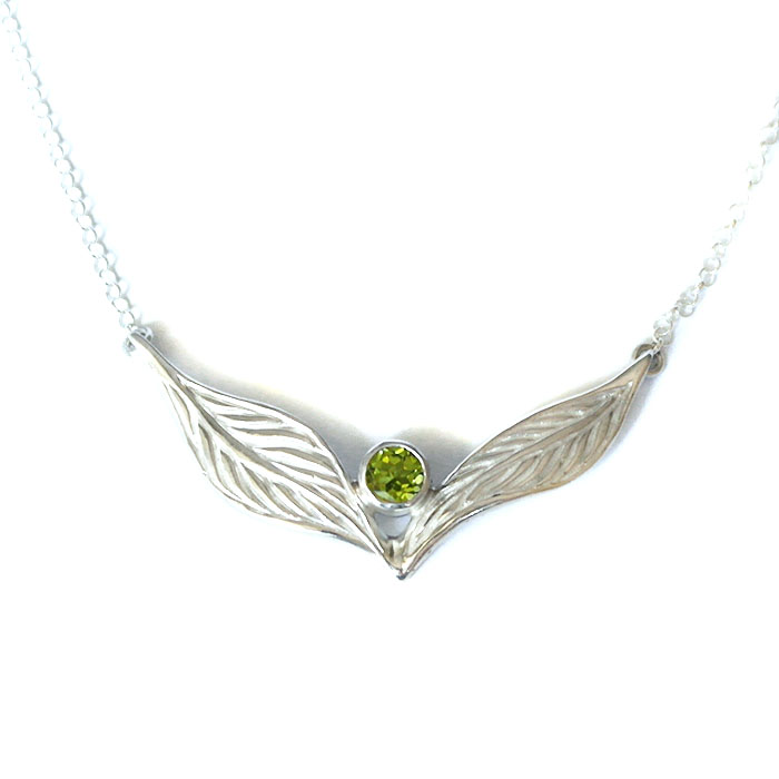 peridot leaf neck.jpg
