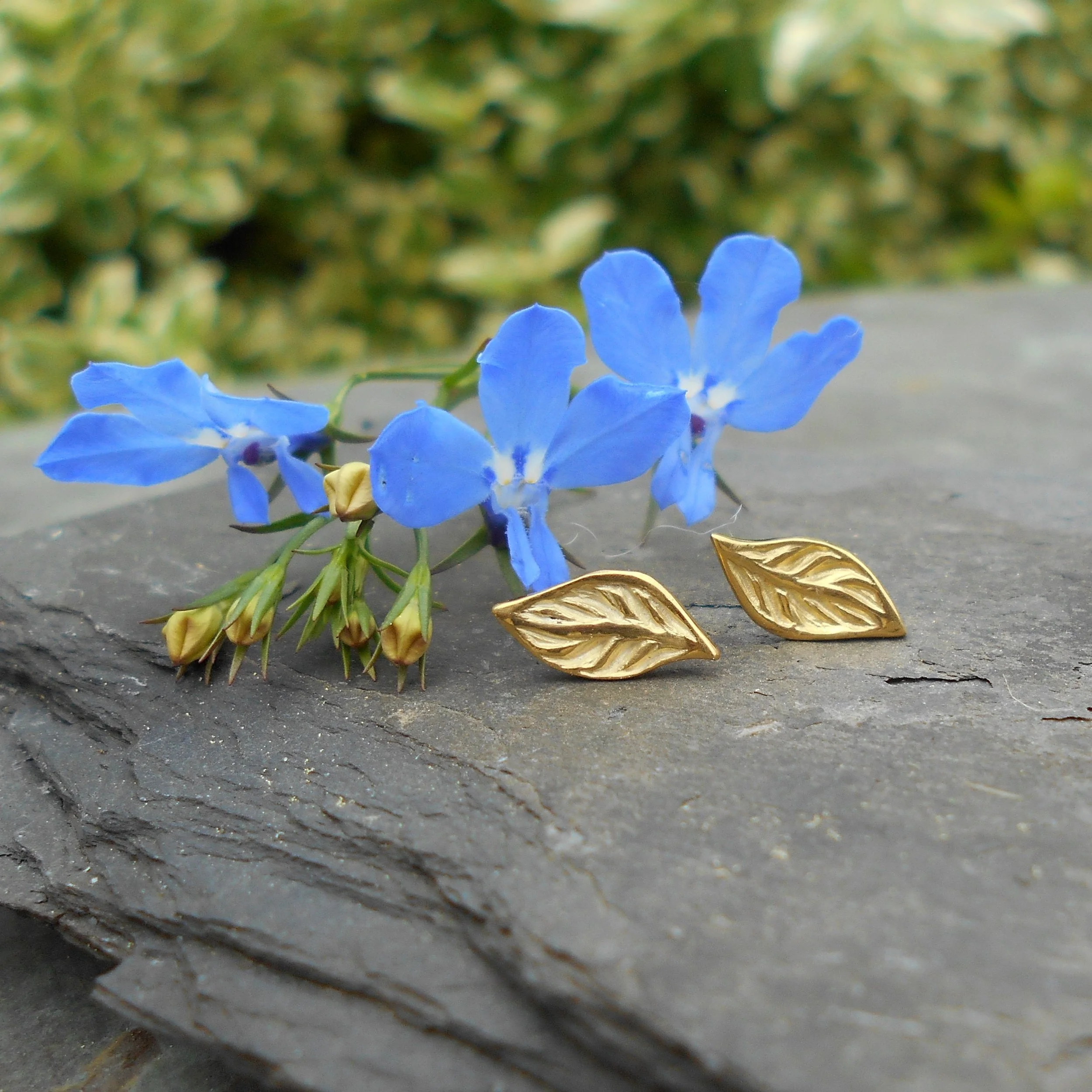 leaf stud earrings 2.jpg