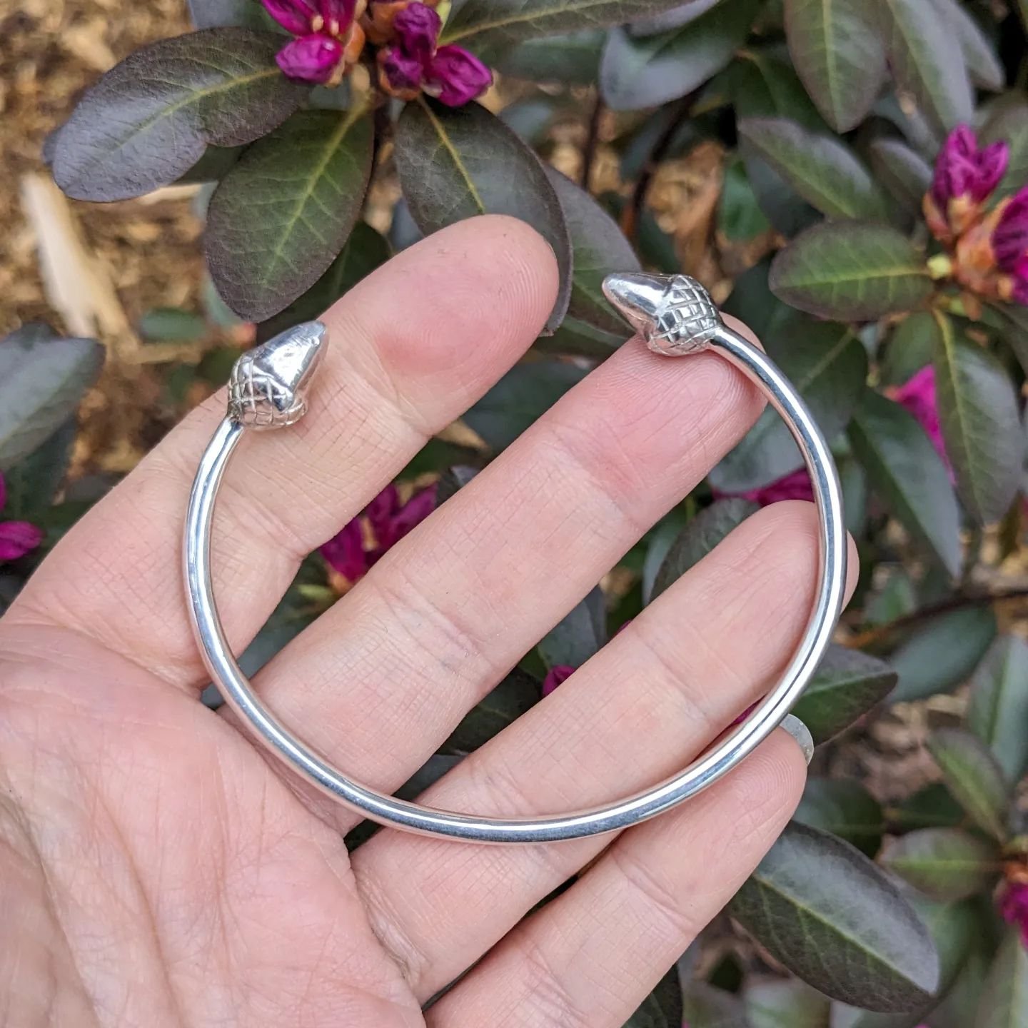 My acorn bracelet is the perfect bracelet for spring and a perfect mother's Day gift. Plus it's in stock now. 
You can head to @jewelenvy  to see it in person or order off my website. 
This is one that I love to wear myself it's very comfy and pretty