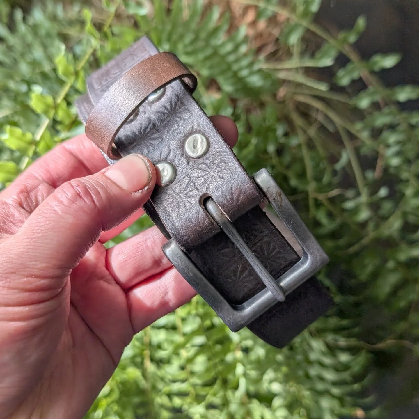 I just dropped a bunch of new belts ready to ship. These are regular belts for every day wear, made from super durable and solid full grain leather. They last a really long time and look great as they age. Plus they are on sale for two more days at 2