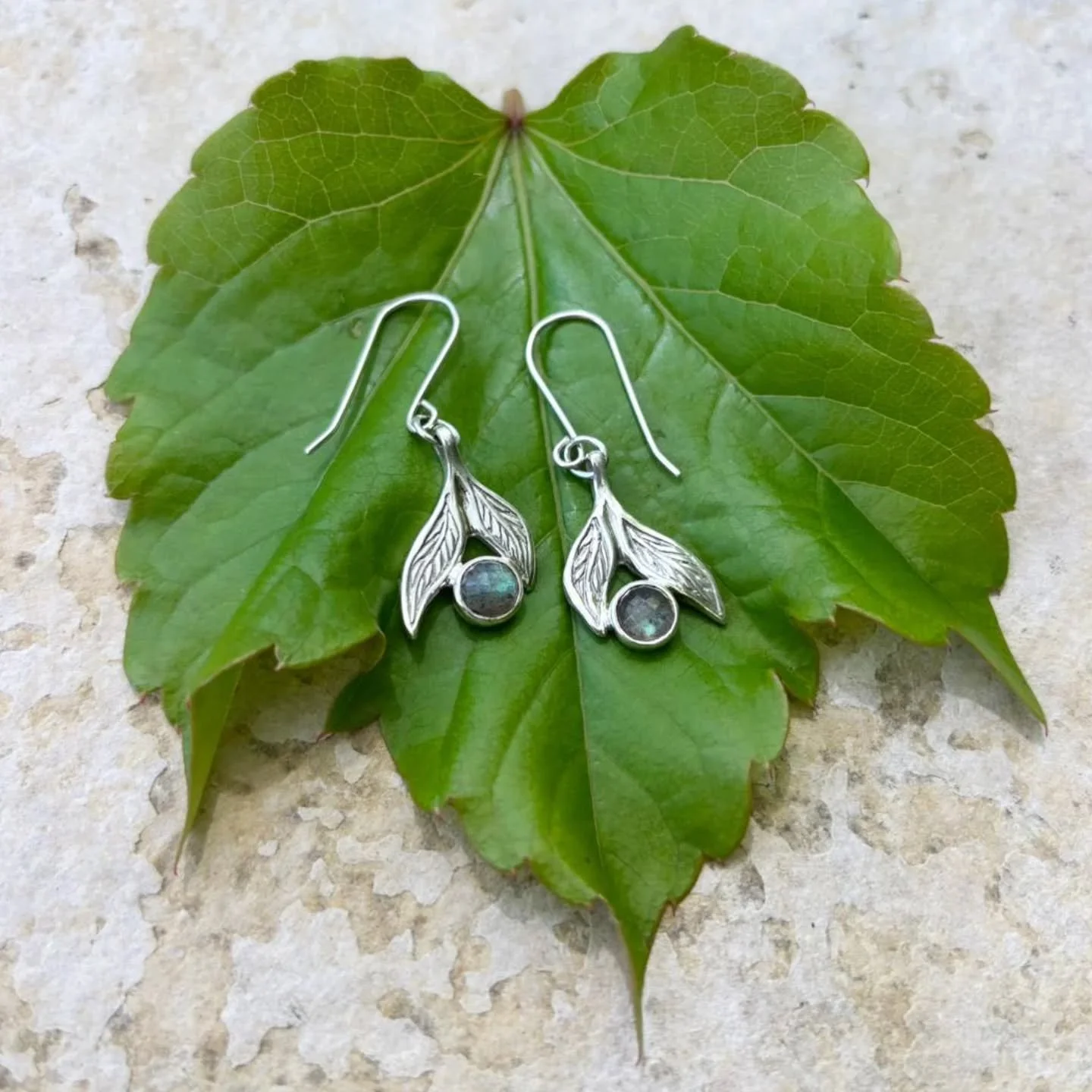Save the date! I'll be vending at the Beaches arts and crafts fair, coming up June 13-14th from 10 - 6 at kew gardens. 
I'll be there  Saturday and Sunday with lots of other great artisans! 
You'll be able to see these brand new rose cut Labradorite 