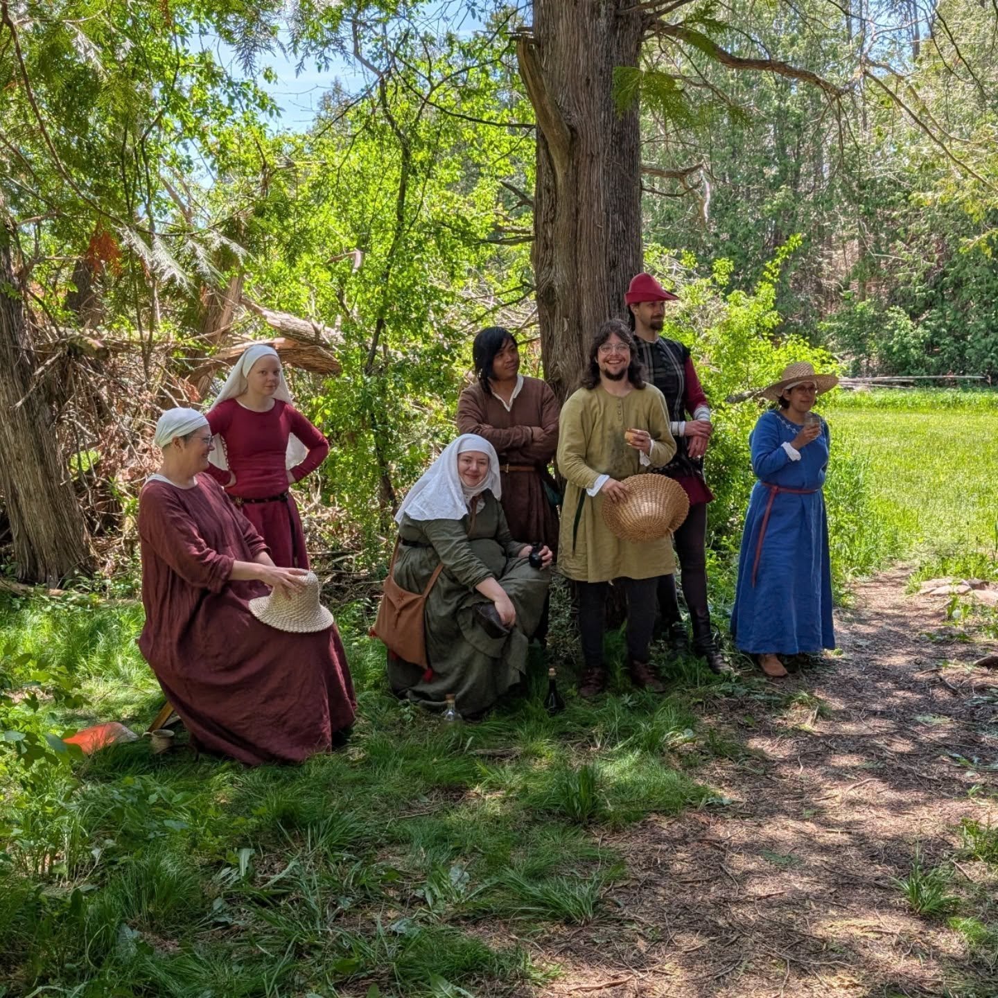 Had a lovely colourful 14th century weekend. we made candles and delicious food! 
Wish I could have stayed there. But I must prepare for the beaches arts and craft fair! Coming up soon on the 13th and 14th of June at Kew gardens. #14thcentury
#living