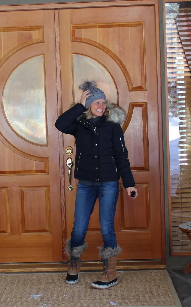 Coat & Boot Fashion in the Mountains