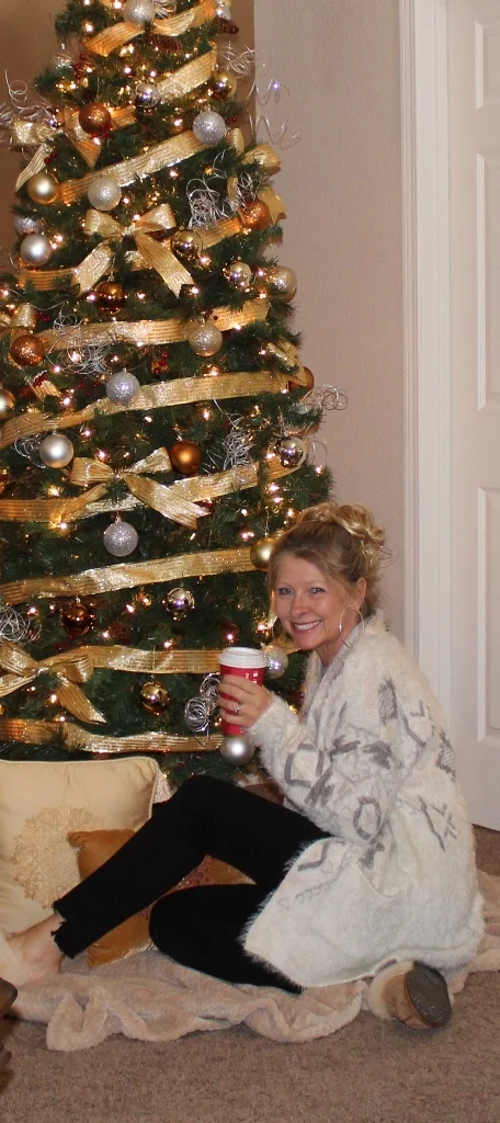 A Tree, A Sweater &amp; A Messy Bun