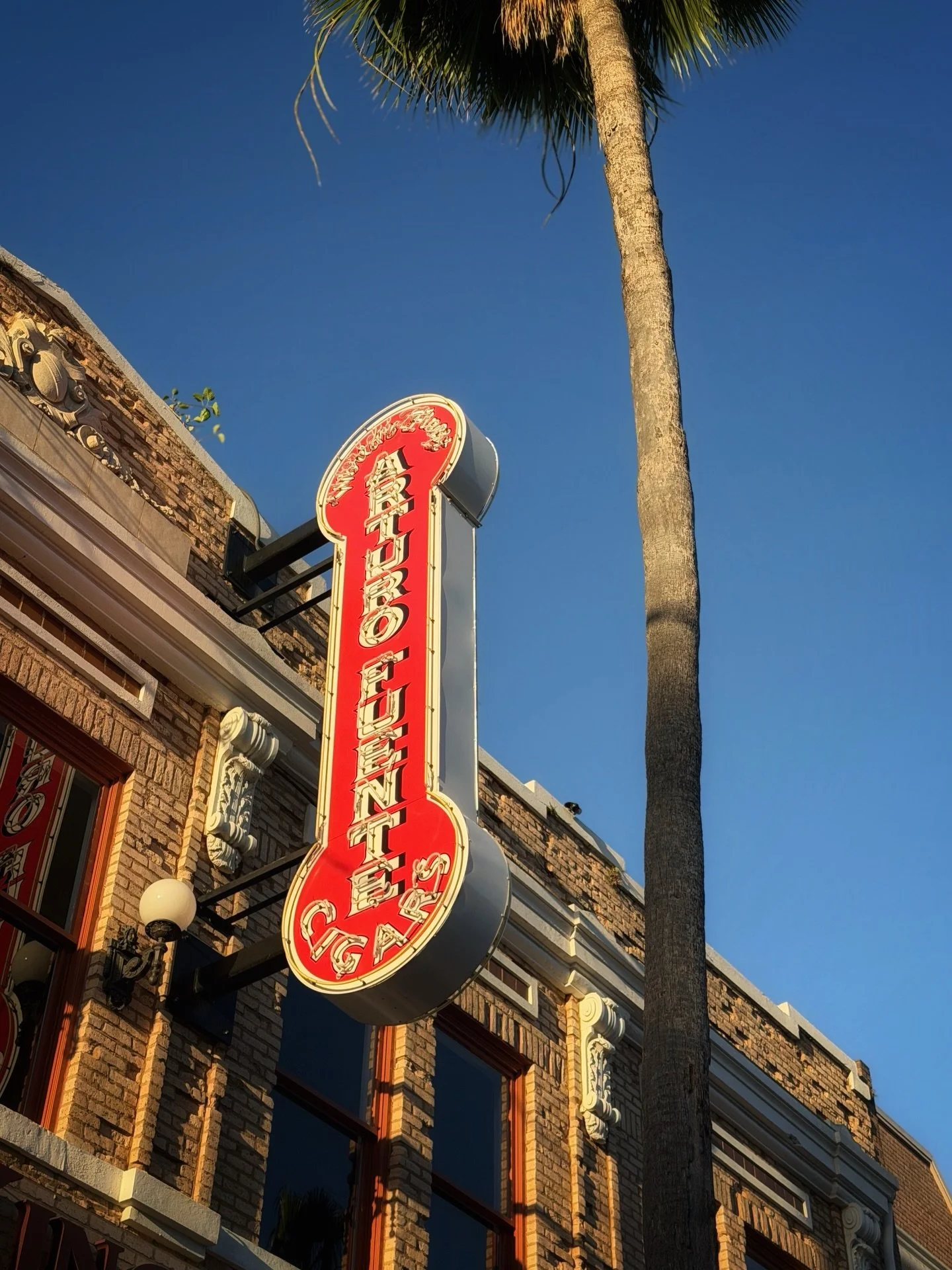 7th Street Views
Ybor City

Just north east of Downtown Tampa is a little historic spot of town that was founded in the 1880s called Ybor.  Thanks to the proximity of the headquarters i&rsquo;m visiting and the hotel i&rsquo;m getting to stay at, my 