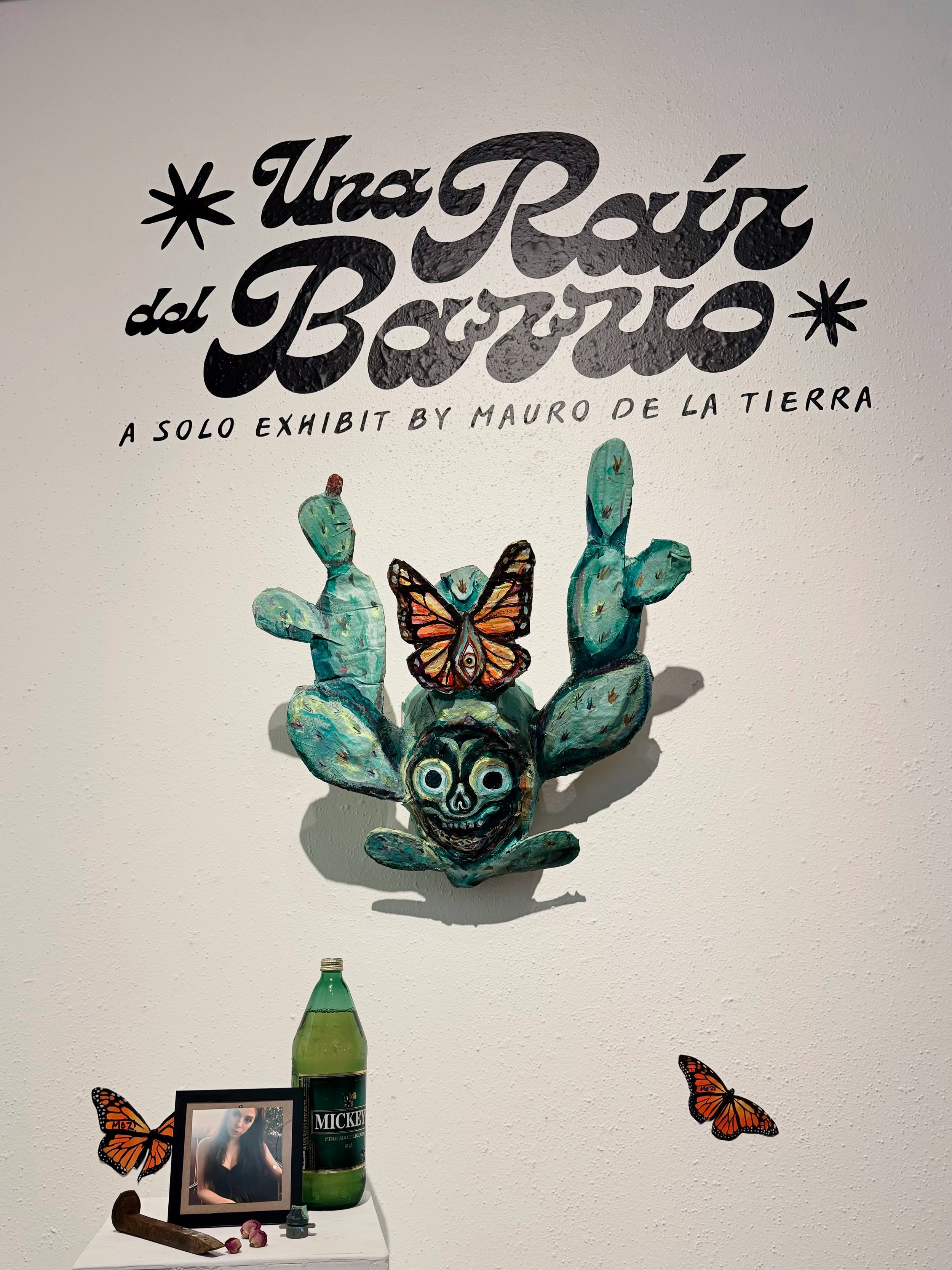 had the pleasure and privilege of getting to wish @maurodelatierra a happy birthday and attended his solo exhibition over at @thecarversa.

also had the pleasure of getting to dap up @ernieramirezofficial between interviews.

congrats to you both for