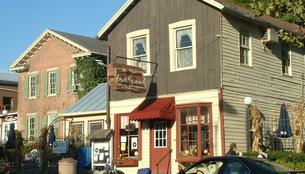 Ye Olde Trail Tavern