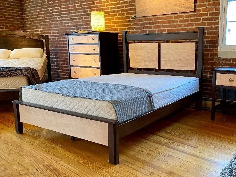 Chesapeaka Bed Frame - Queen