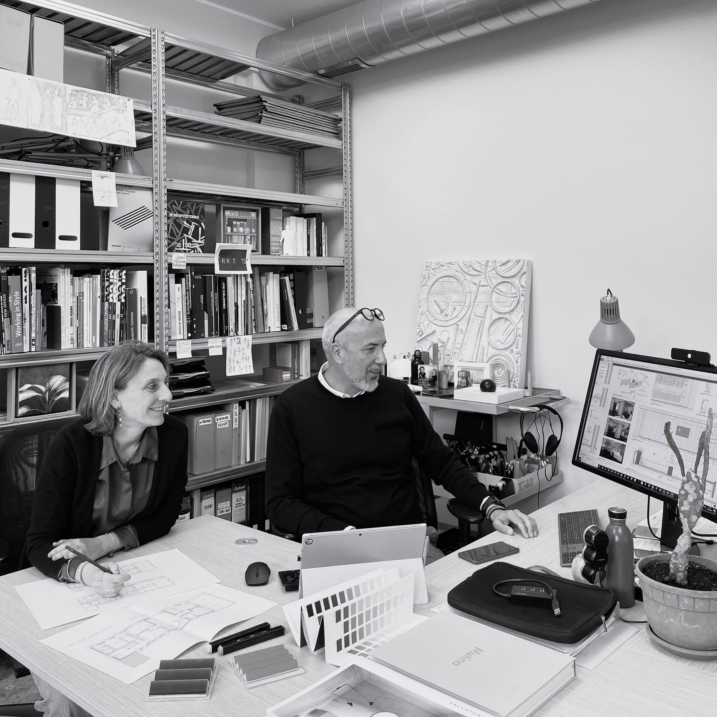 Gli architetti Michela Gilardi e Lorenzo Facchini al lavoro in studio