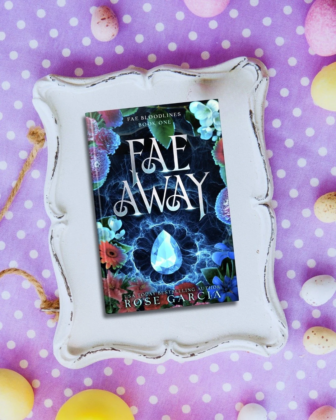 ✨ Bingeable portal romantasy!

There are two rules in the fae realm: Never touch a portal. Never kiss a human.
💔 Princess Celyse breaks both!

Now, the fate of two realms&mdash;and her heart&mdash;hangs in the balance.

Fae Away is book one in the F
