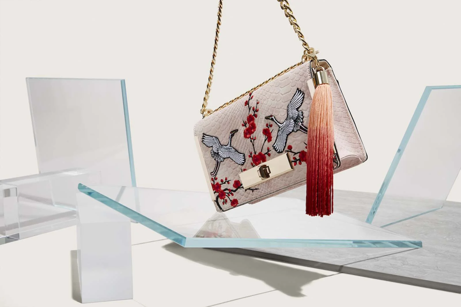 ACC_Q3_TOS_BIRD PURSE_300dpi.jpg