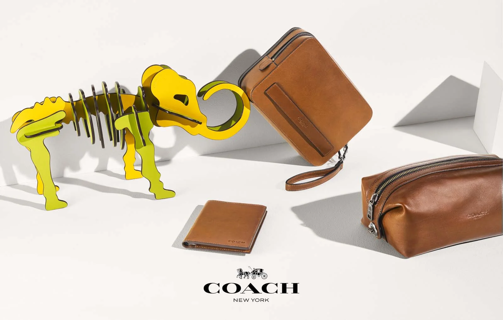39_11HOLIDAY_Travel_Essentials_MEN_Accessories_.jpg