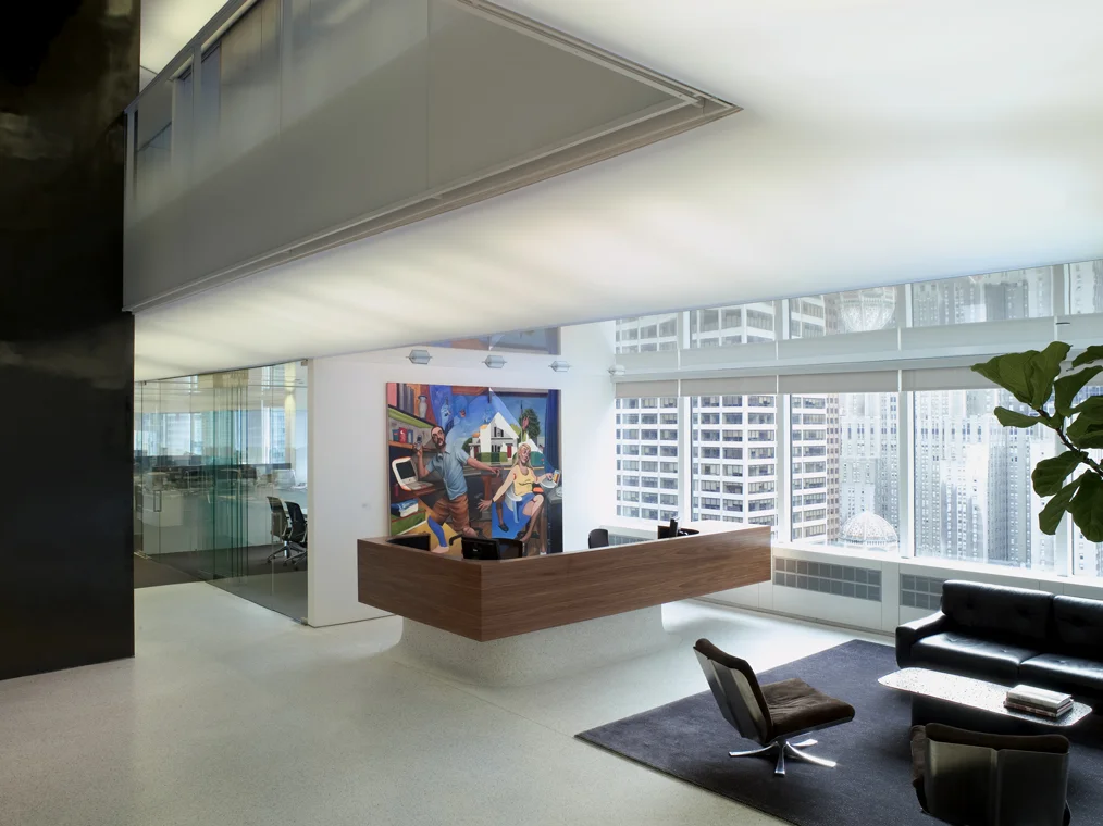 TLH_EntryDesk1-1.jpg