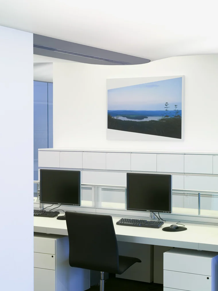 TLH_DeskWhite-2.jpg