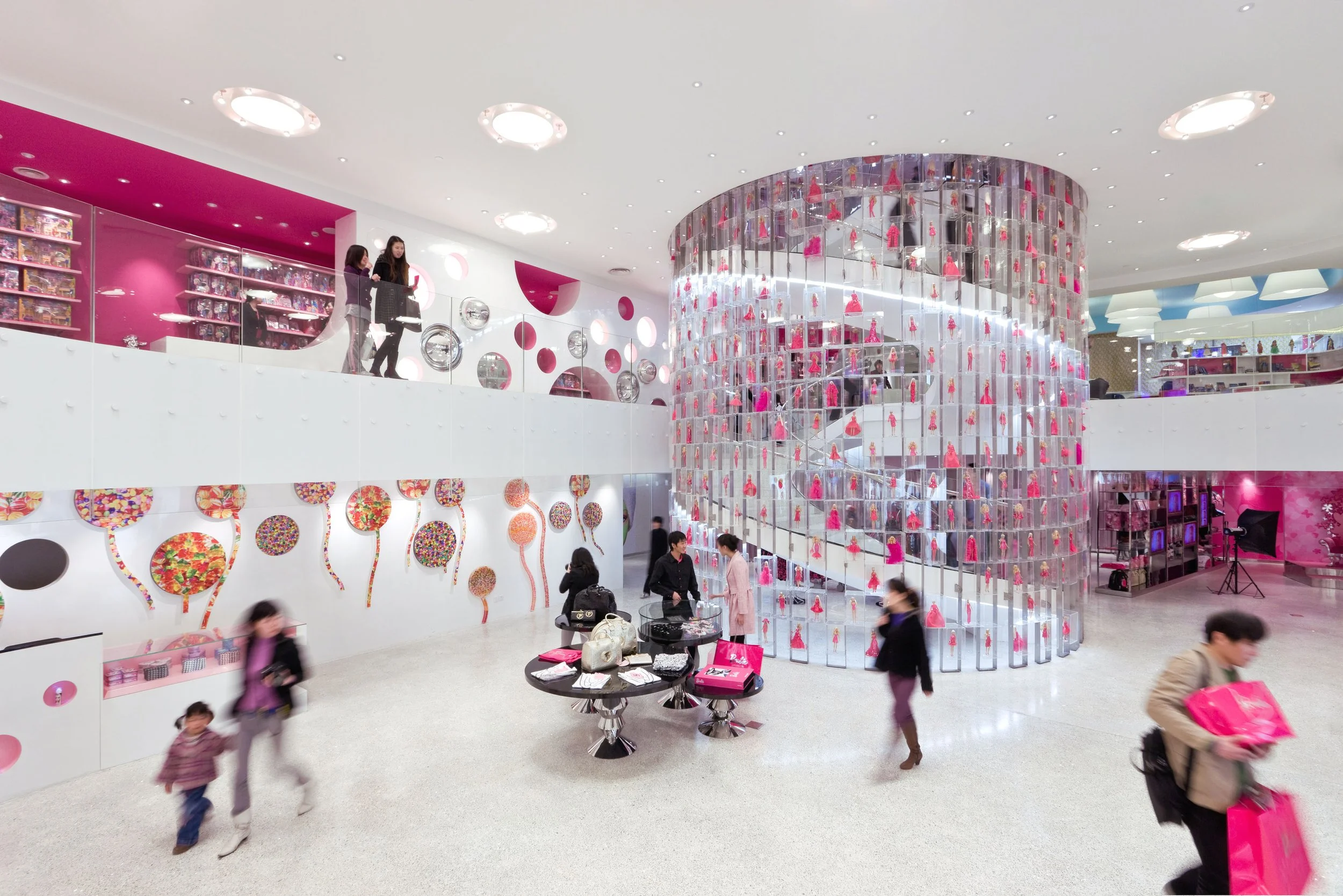 Bring Your Store to Life: Retail Interior Design Examples