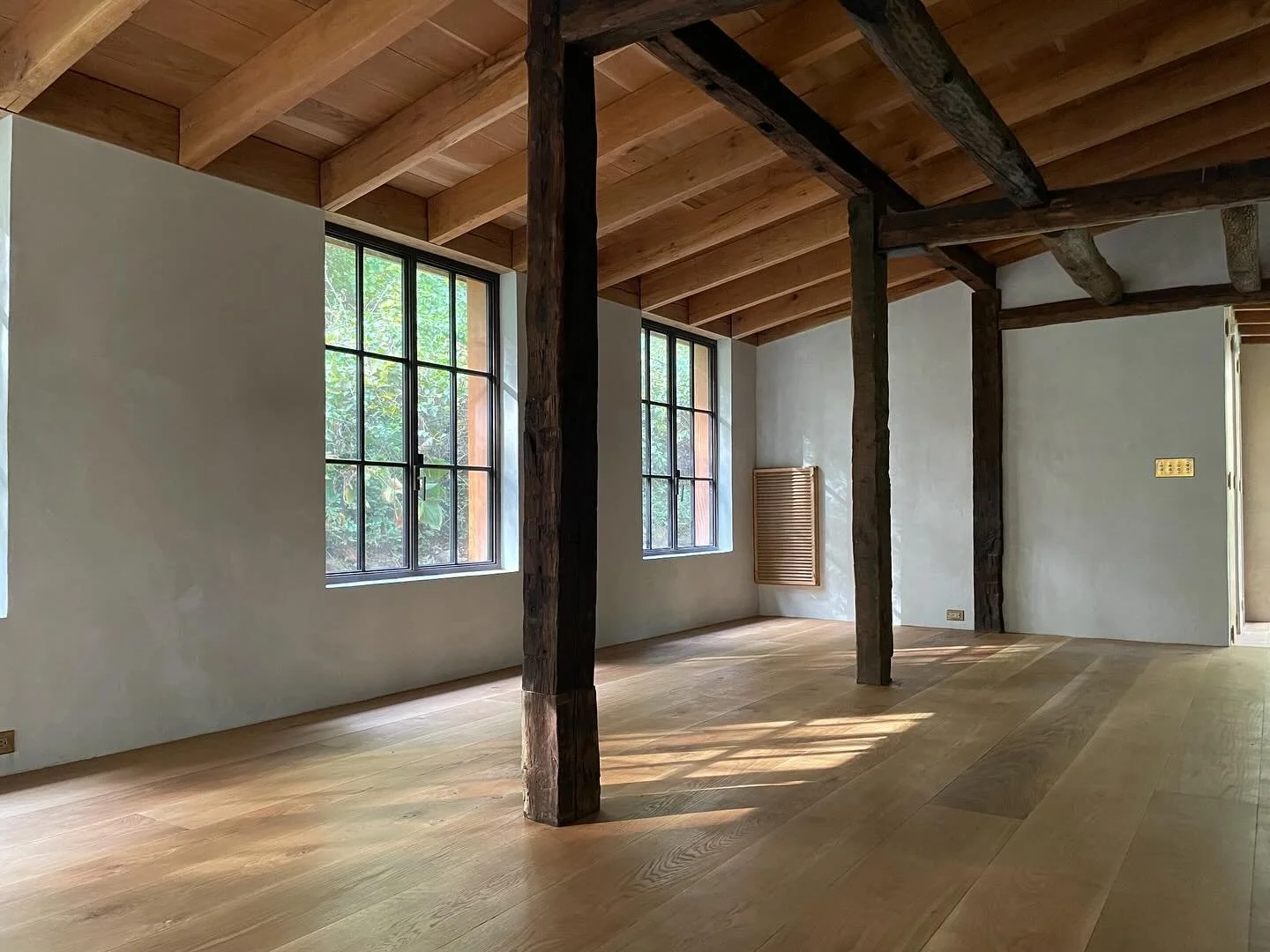 Patterson House // Residential 

Interior photos of the charming Patterson House addition in Patterson, New York&mdash;where historic character meets a fresh point of view. Subtle refinements bring new light to the space while preserving the home&rsq