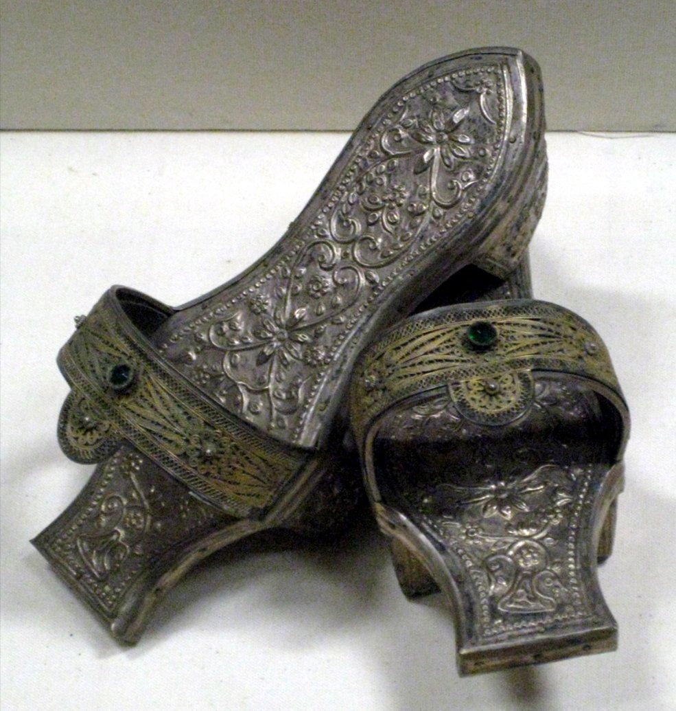 Turkish_shoes03.jpg