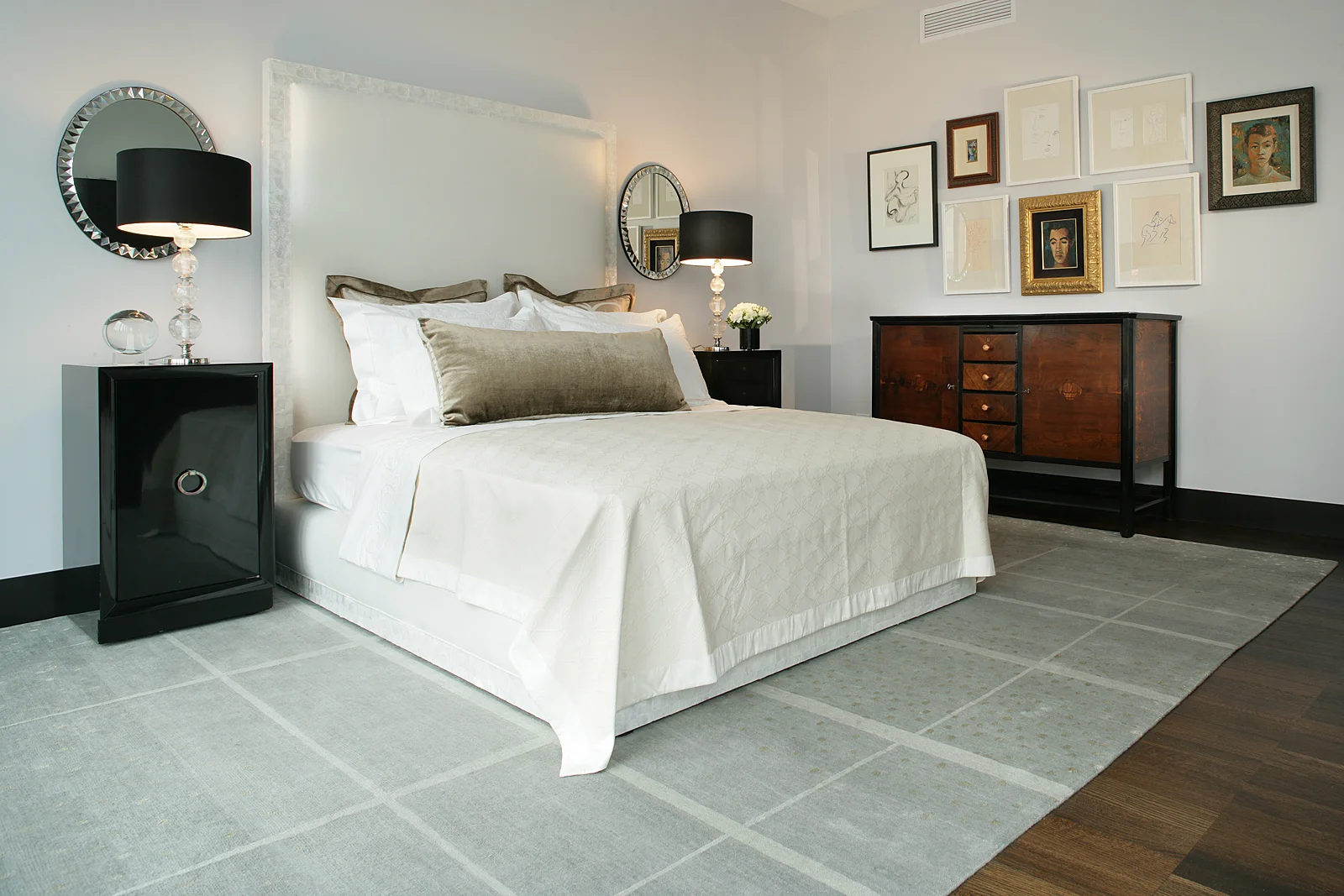 09ZwebLexMasterBed_4875.jpg