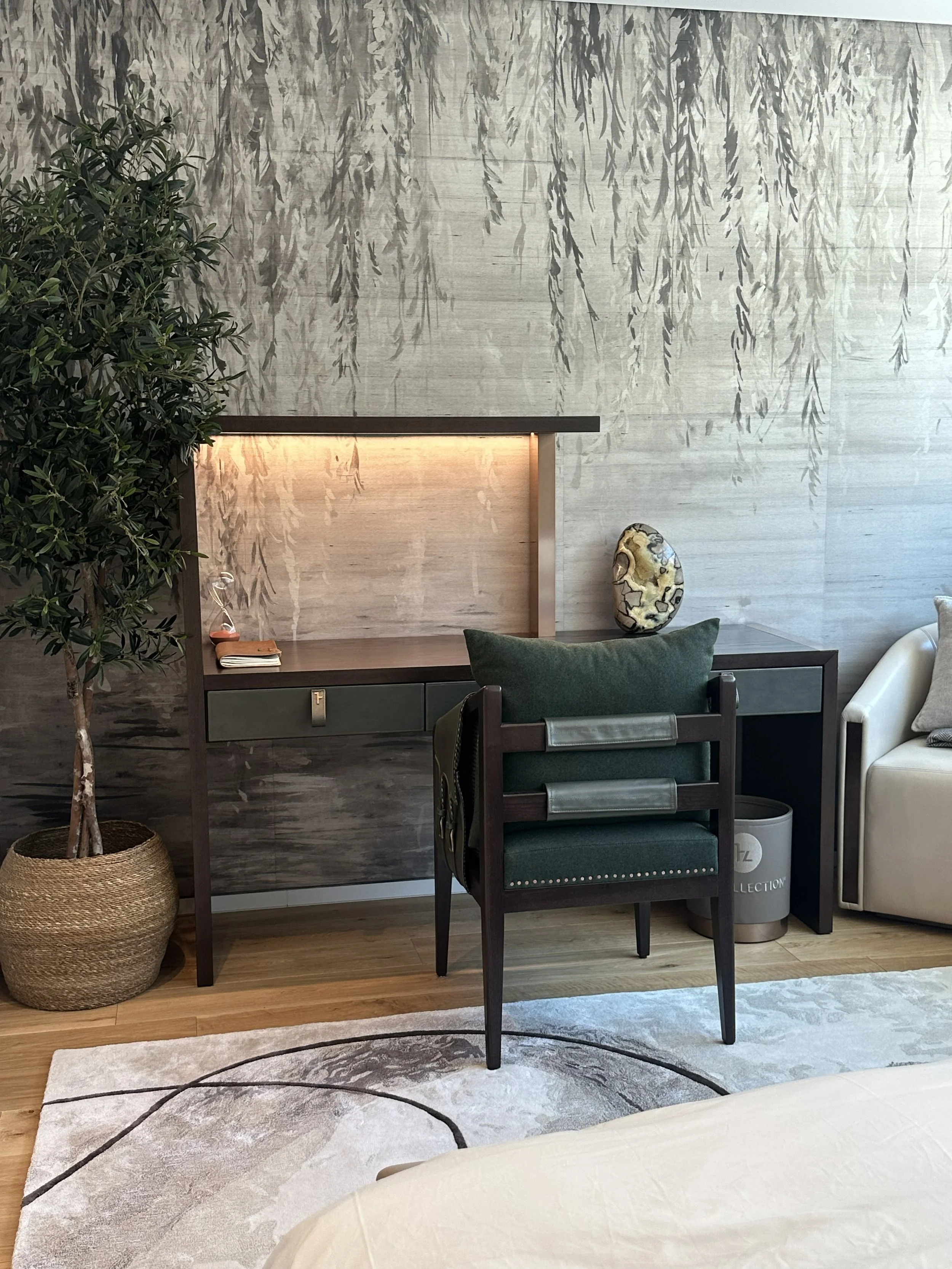 Private Res_Portugal_desk (1).jpg