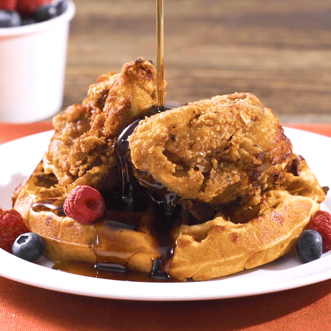 CHICKEN_WAFFLE_CINEMAGRAPH.gif