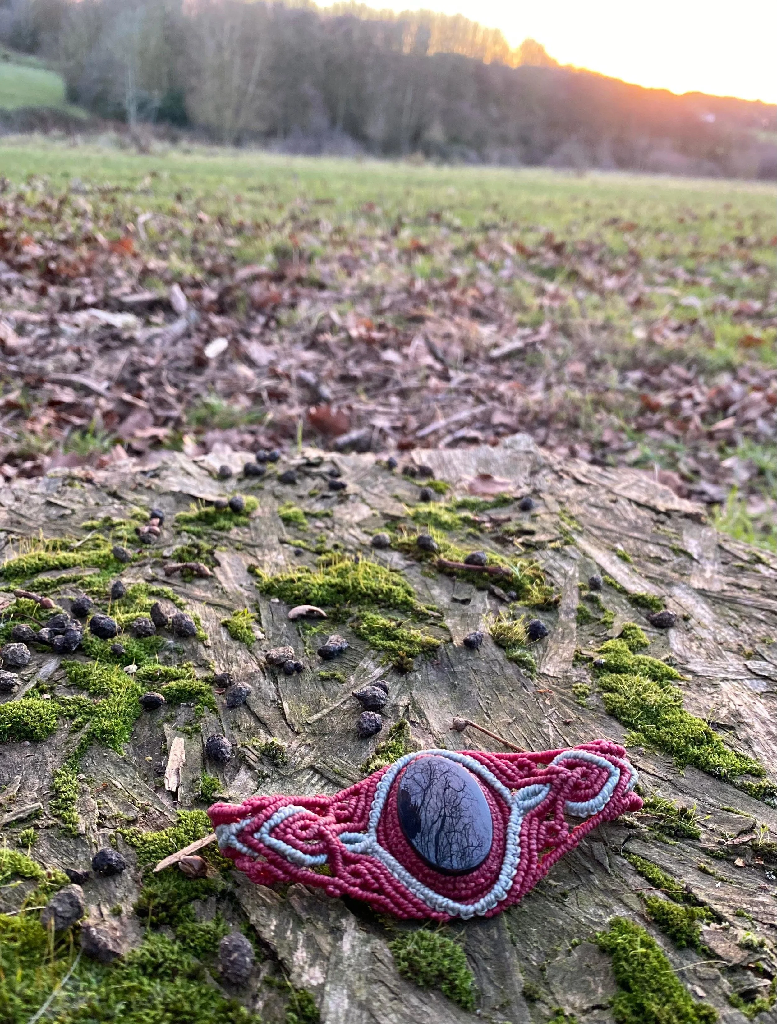 macrame wrist band single stone £50.jpeg
